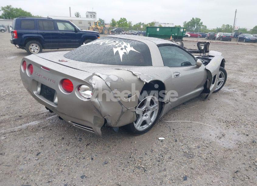 Photo 4 of 1998 Chevrolet Corvette (VIN 1G1YY22G6W5130421)
