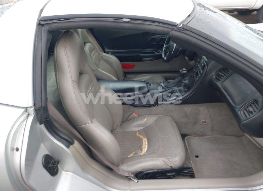 Photo 5 of 2001 Chevrolet Corvette N/A (VIN 1G1YY22G715126239)