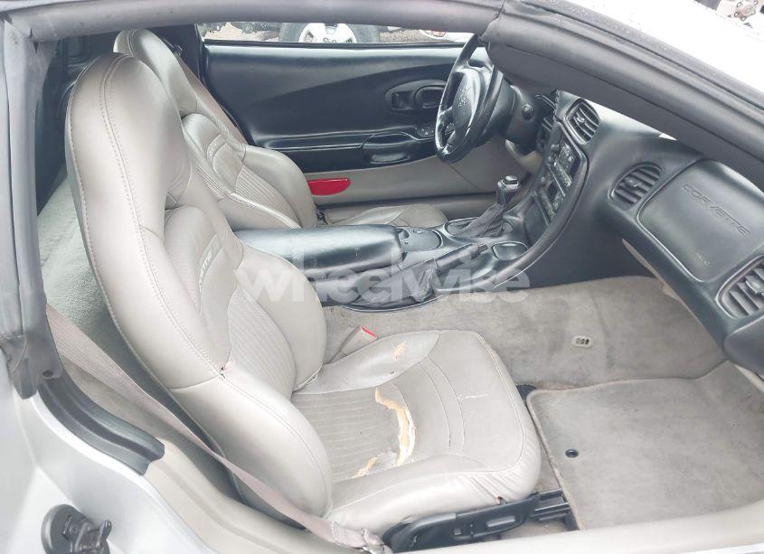 Photo 8 of 2001 Chevrolet Corvette N/A (VIN 1G1YY22G715126239)