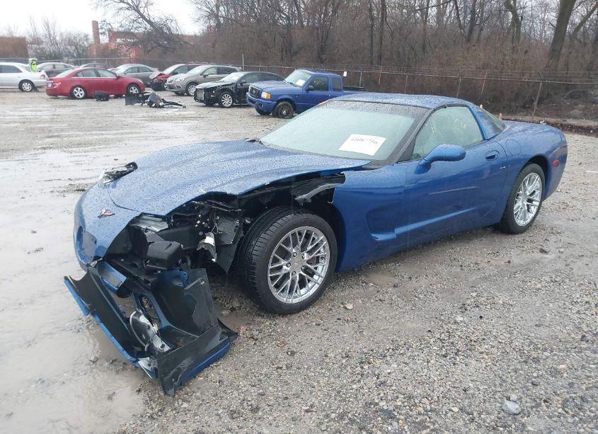 Photo 2 of 2002 Chevrolet Corvette (VIN 1G1YY22G725100001)