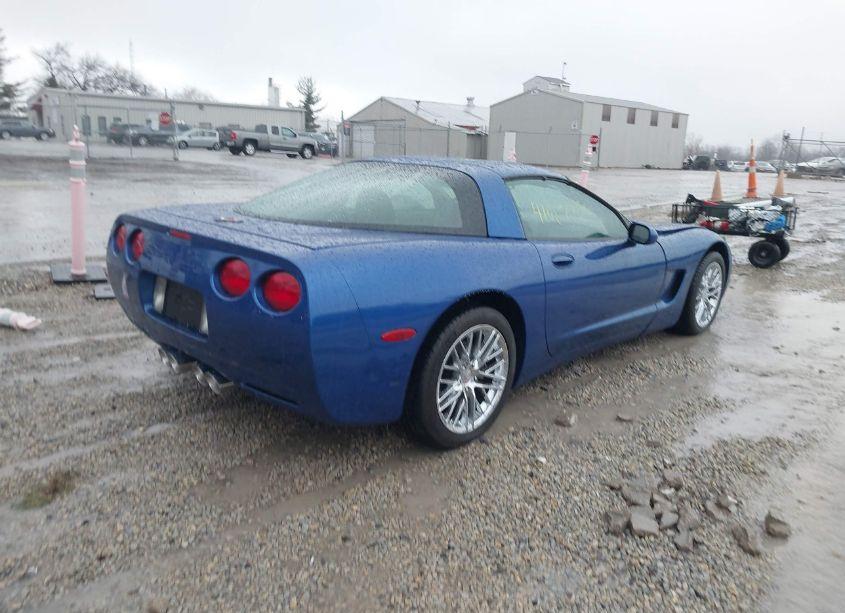 Photo 4 of 2002 Chevrolet Corvette (VIN 1G1YY22G725100001)