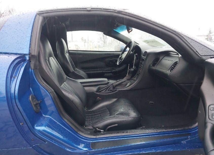 Photo 5 of 2002 Chevrolet Corvette (VIN 1G1YY22G725100001)