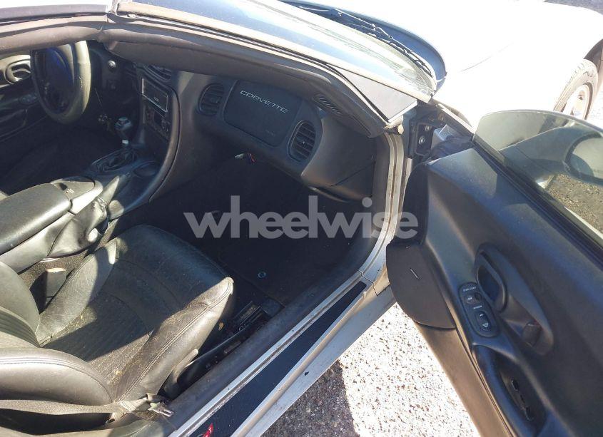 Photo 5 of 2003 Chevrolet Corvette N/A (VIN 1G1YY22G835103118)