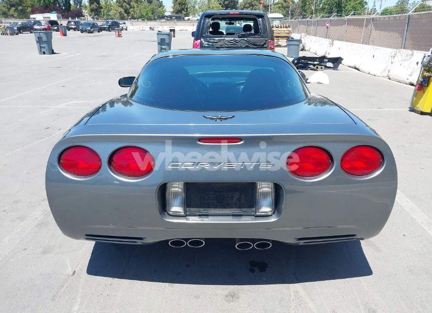 Photo 16 of 2004 Chevrolet Corvette N/A (VIN 1G1YY22G845122981)