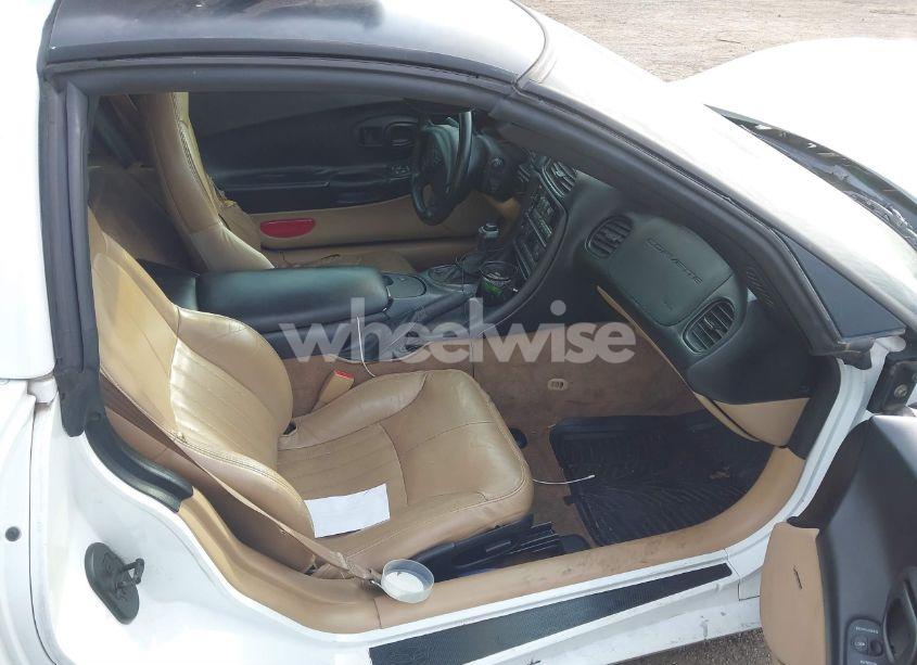 Photo 5 of 1999 Chevrolet Corvette (VIN 1G1YY22G8X5101889)