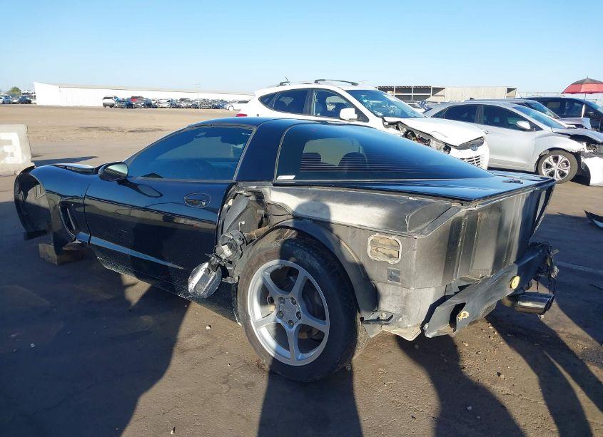 Photo 3 of 2000 Chevrolet Corvette (VIN 1G1YY22G8Y5101201)