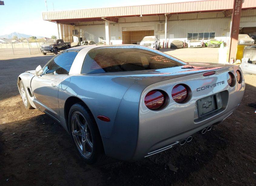 Photo 3 of 2004 Chevrolet Corvette N/A (VIN 1G1YY22G945133973)