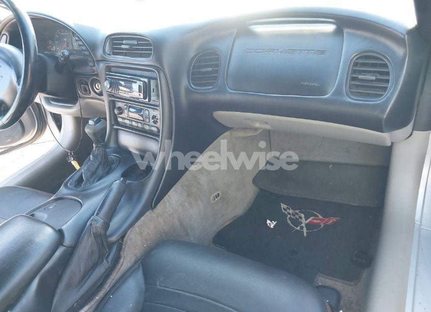 Photo 5 of 1997 Chevrolet Corvette (VIN 1G1YY22G9V5106483)