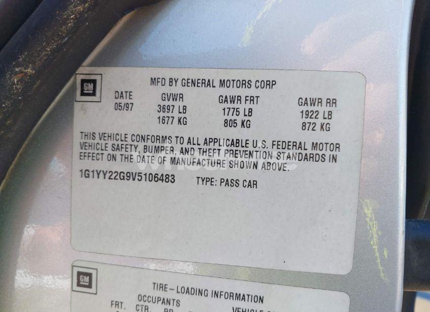 Photo 9 of 1997 Chevrolet Corvette (VIN 1G1YY22G9V5106483)