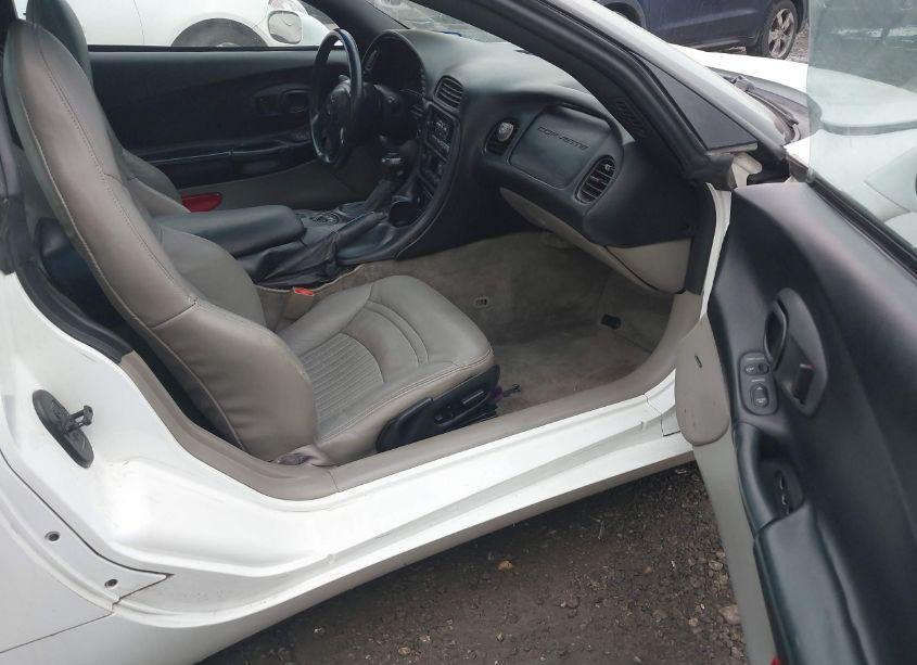 Photo 5 of 1998 Chevrolet Corvette (VIN 1G1YY22GXW5128333)