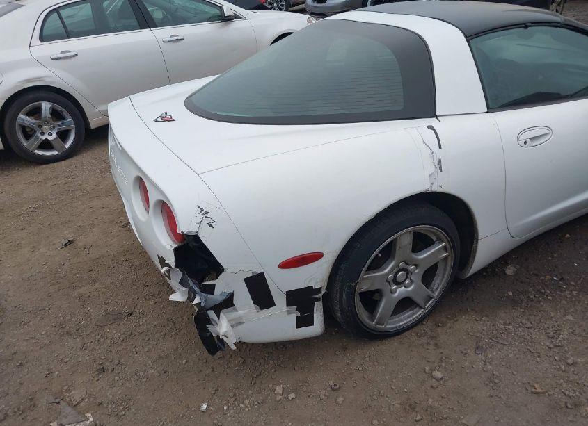 Photo 6 of 1998 Chevrolet Corvette (VIN 1G1YY22GXW5128333)
