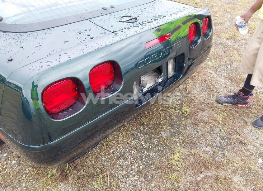 Photo 12 of 1995 Chevrolet Corvette (VIN 1G1YY22P0S5120106)