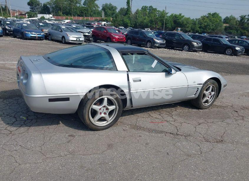 Photo 4 of 1996 Chevrolet Corvette N/A (VIN 1G1YY22P3T5102765)