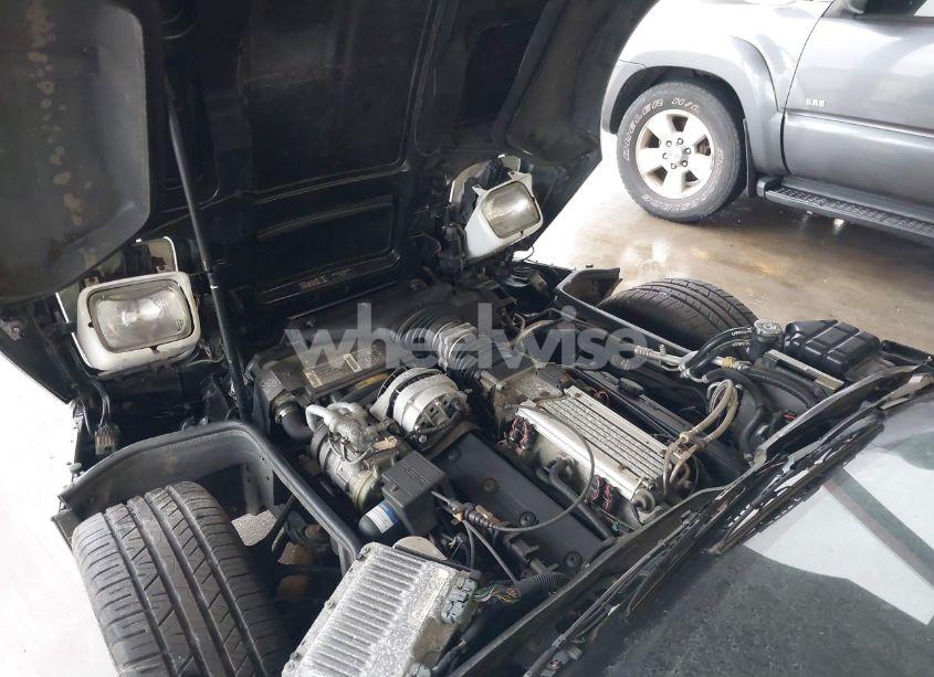 Photo 10 of 1994 Chevrolet Corvette (VIN 1G1YY22P4R5110494)