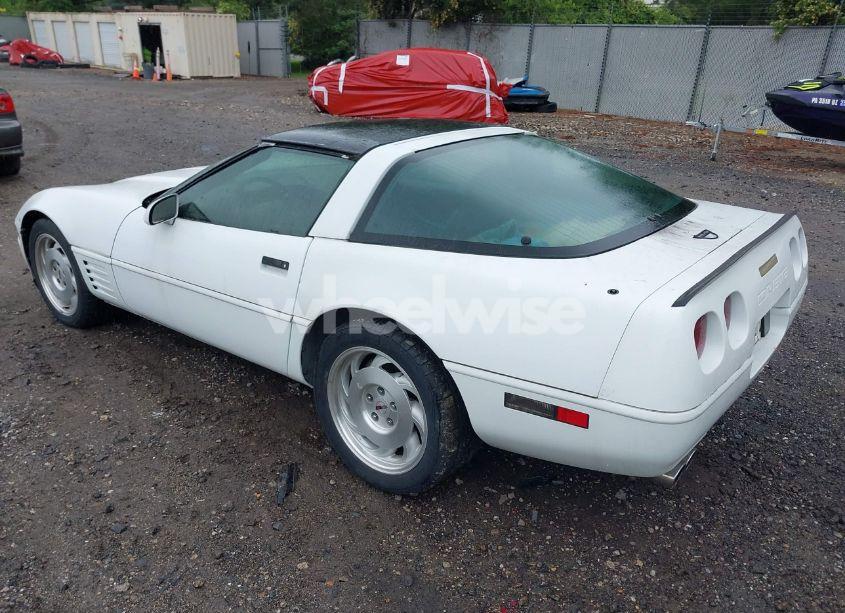 Photo 3 of 1994 Chevrolet Corvette (VIN 1G1YY22P5R5115381)