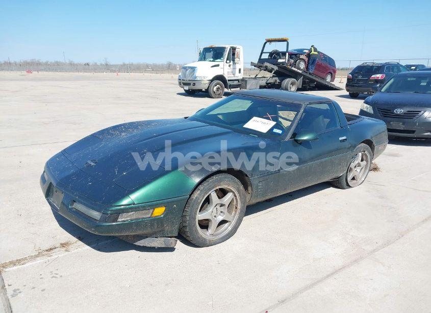 Photo 2 of 1995 Chevrolet Corvette (VIN 1G1YY22P7S5114691)