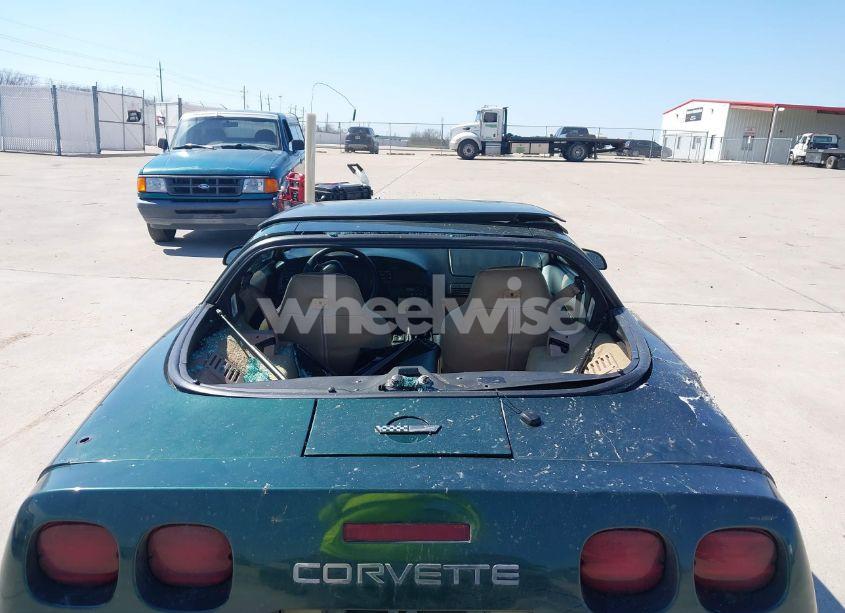 Photo 6 of 1995 Chevrolet Corvette (VIN 1G1YY22P7S5114691)