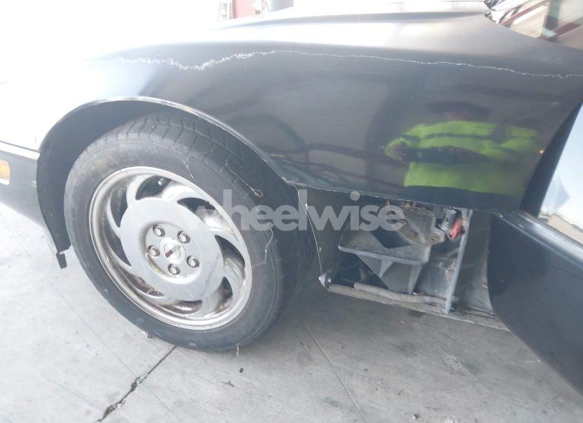 Photo 6 of 1995 Chevrolet Corvette (VIN 1G1YY22P7S5115730)