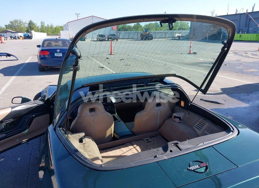 Photo 17 of 1994 Chevrolet Corvette (VIN 1G1YY22P8R5110000)