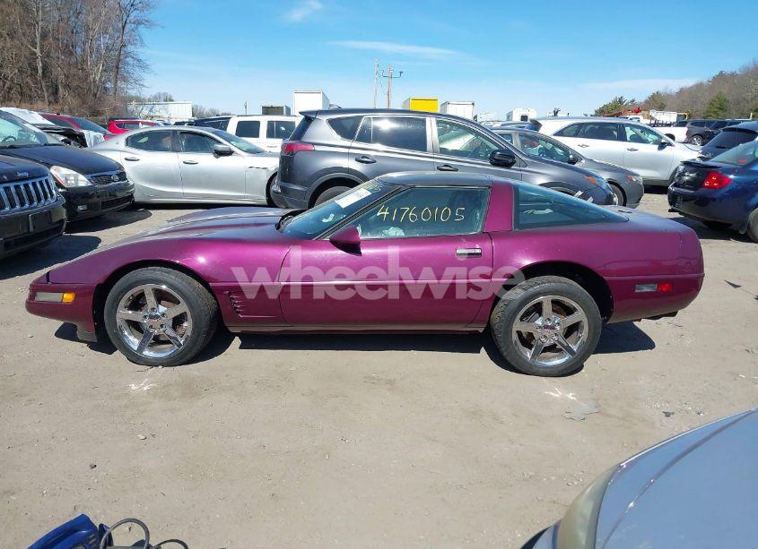 Photo 14 of 1996 Chevrolet Corvette N/A (VIN 1G1YY22P9T5105279)