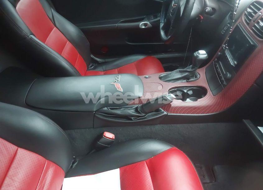 Photo 5 of 2005 Chevrolet Corvette N/A (VIN 1G1YY22UX55127283)