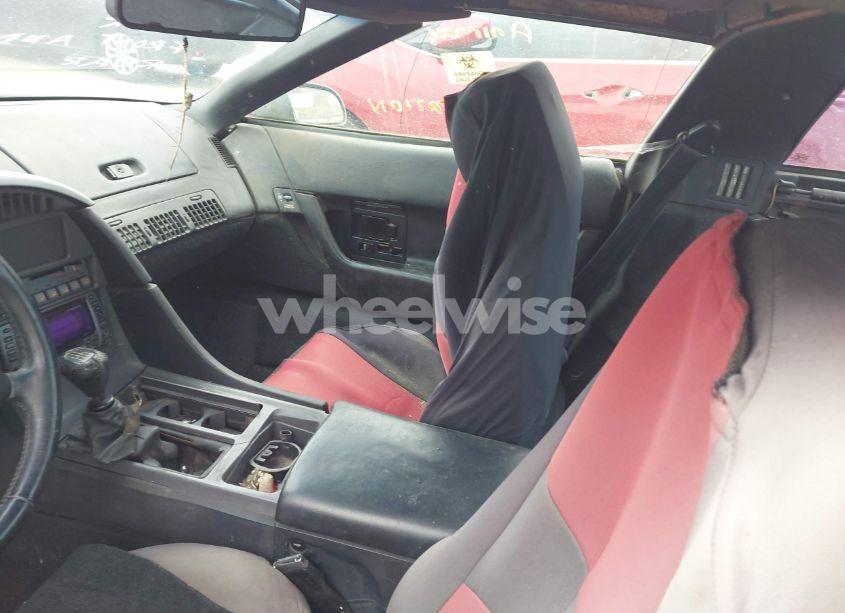 Photo 5 of 1991 Chevrolet Corvette (VIN 1G1YY2385M5108835)