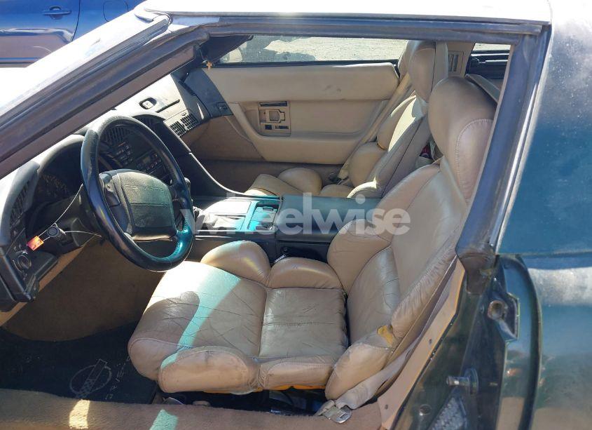 Photo 8 of 1992 Chevrolet Corvette (VIN 1G1YY23P1N5119209)