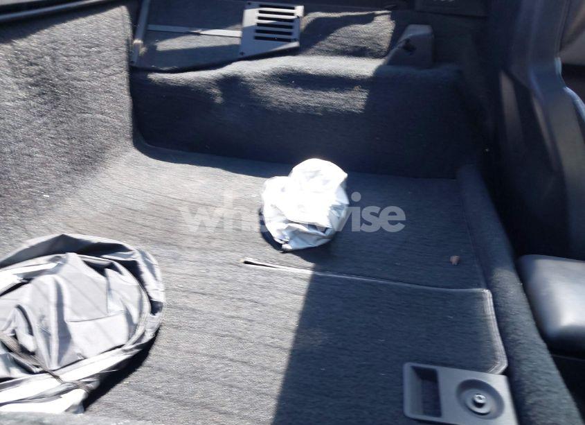 Photo 8 of 1992 Chevrolet Corvette (VIN 1G1YY23P4N5102033)