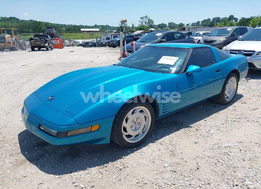 Photo 2 of 1992 Chevrolet Corvette (VIN 1G1YY23P6N5111770)