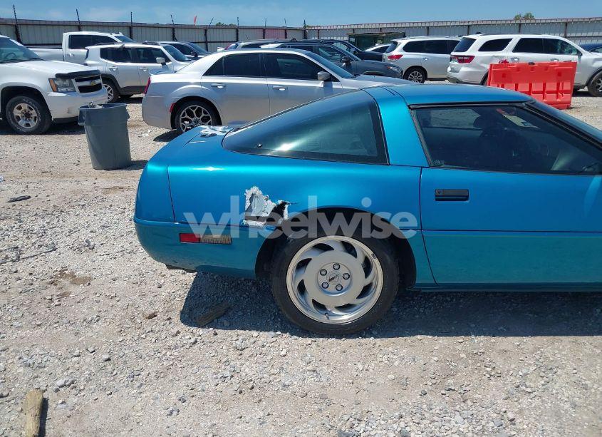Photo 6 of 1992 Chevrolet Corvette (VIN 1G1YY23P6N5111770)