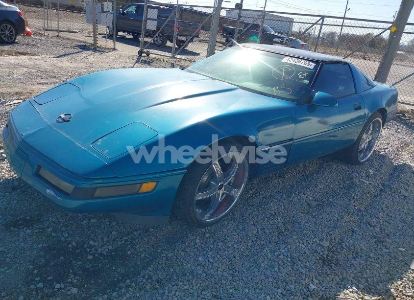 Photo 2 of 1992 Chevrolet Corvette (VIN 1G1YY23P8N5108076)