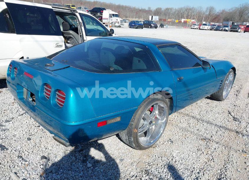 Photo 4 of 1992 Chevrolet Corvette (VIN 1G1YY23P8N5108076)