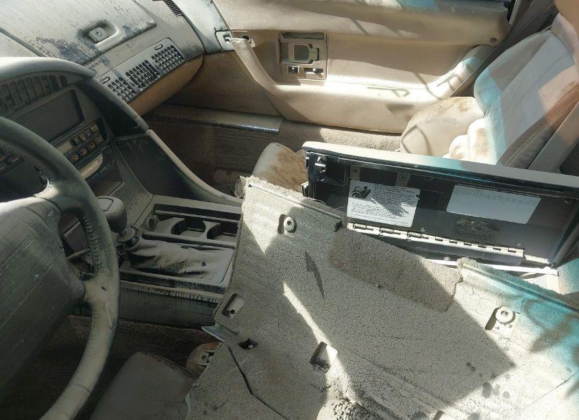 Photo 13 of 1992 Chevrolet Corvette (VIN 1G1YY23P9N5104411)