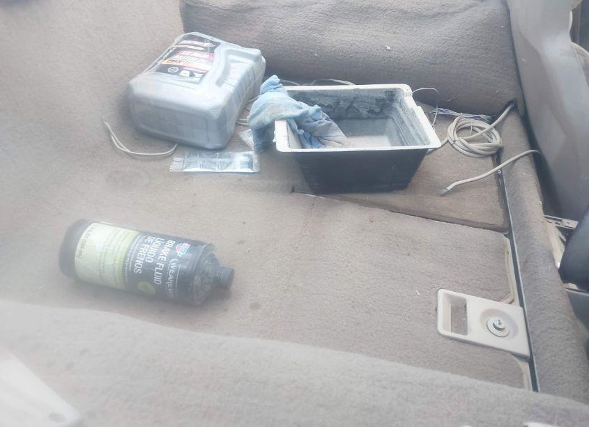 Photo 8 of 1992 Chevrolet Corvette (VIN 1G1YY23P9N5104411)