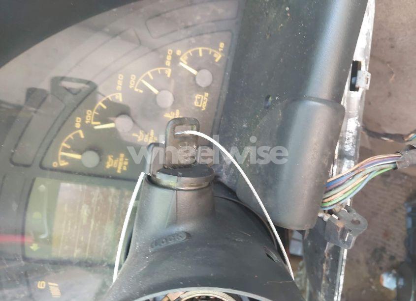 Photo 11 of 1992 Chevrolet Corvette (VIN 1G1YY23PXN5119421)