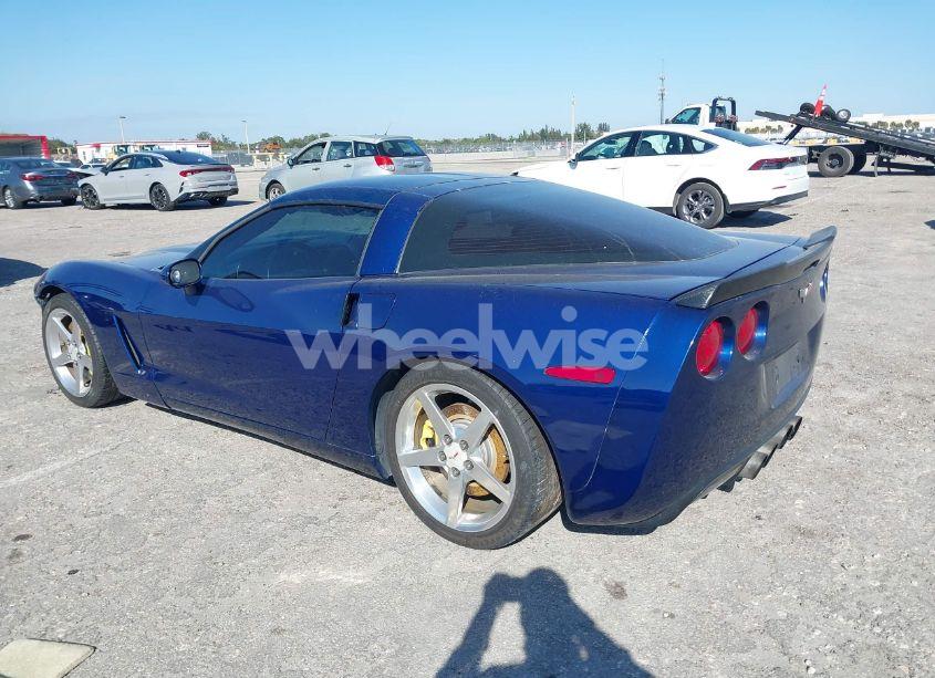 Photo 3 of 2005 Chevrolet Corvette N/A (VIN 1G1YY24U055106262)