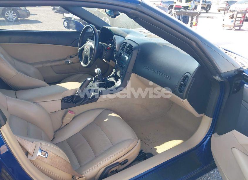 Photo 5 of 2005 Chevrolet Corvette N/A (VIN 1G1YY24U055106262)