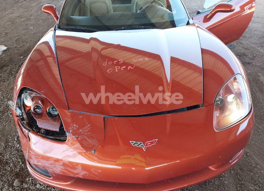 Photo 10 of 2005 Chevrolet Corvette N/A (VIN 1G1YY24U155102771)