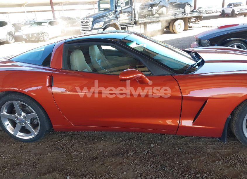 Photo 13 of 2005 Chevrolet Corvette N/A (VIN 1G1YY24U155102771)