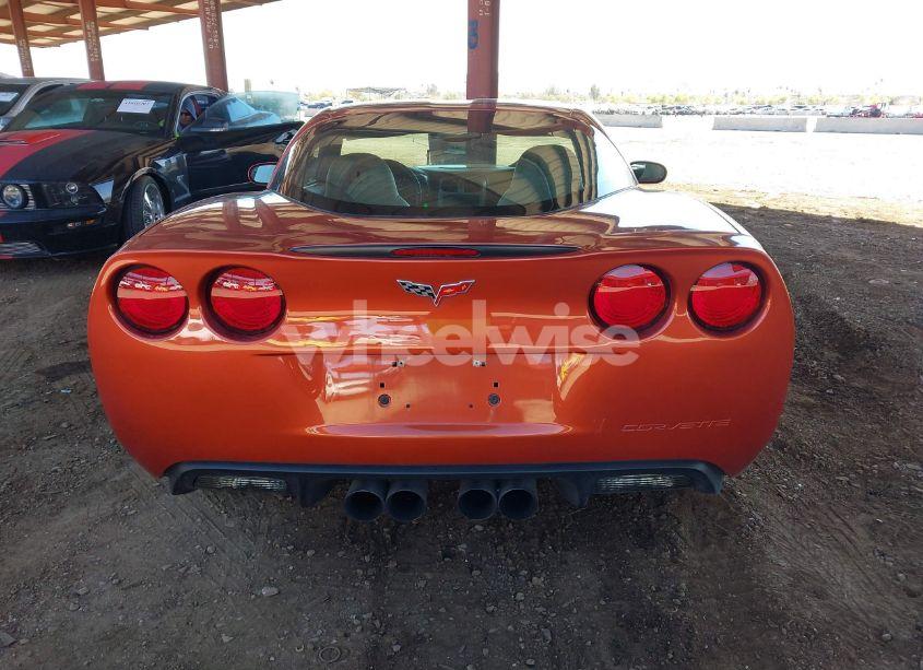 Photo 16 of 2005 Chevrolet Corvette N/A (VIN 1G1YY24U155102771)