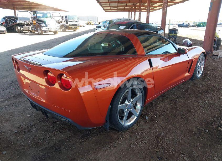 Photo 4 of 2005 Chevrolet Corvette N/A (VIN 1G1YY24U155102771)