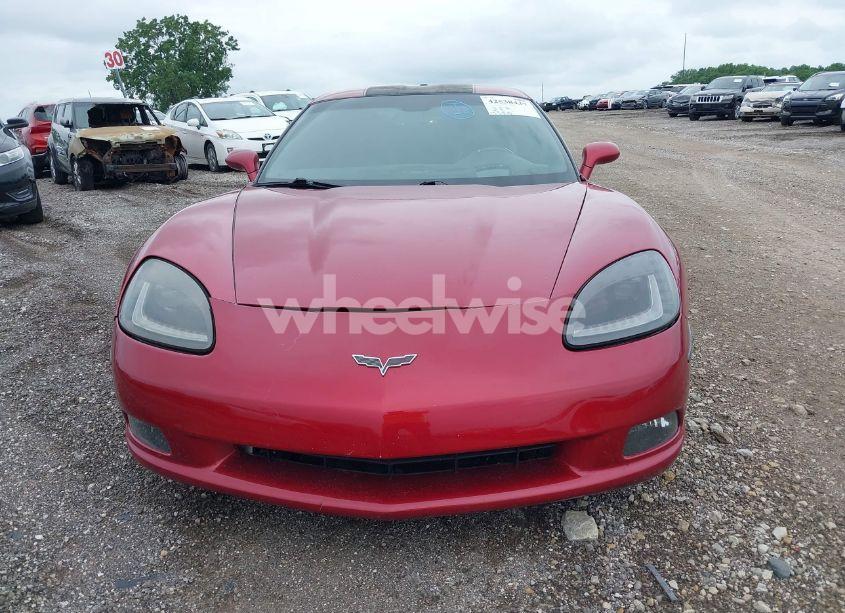 Photo 6 of 2005 Chevrolet Corvette N/A (VIN 1G1YY24U155106156)