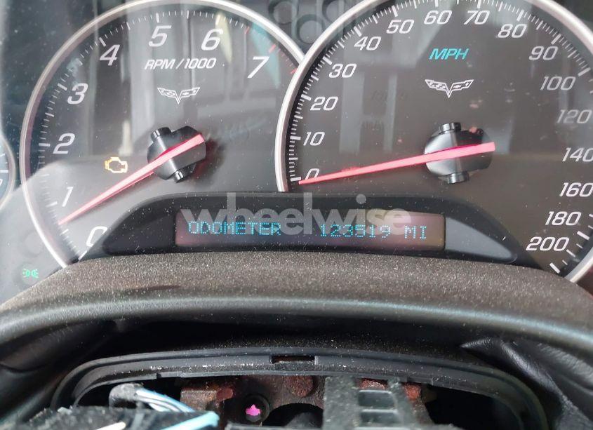 Photo 7 of 2005 Chevrolet Corvette N/A (VIN 1G1YY24U155106156)