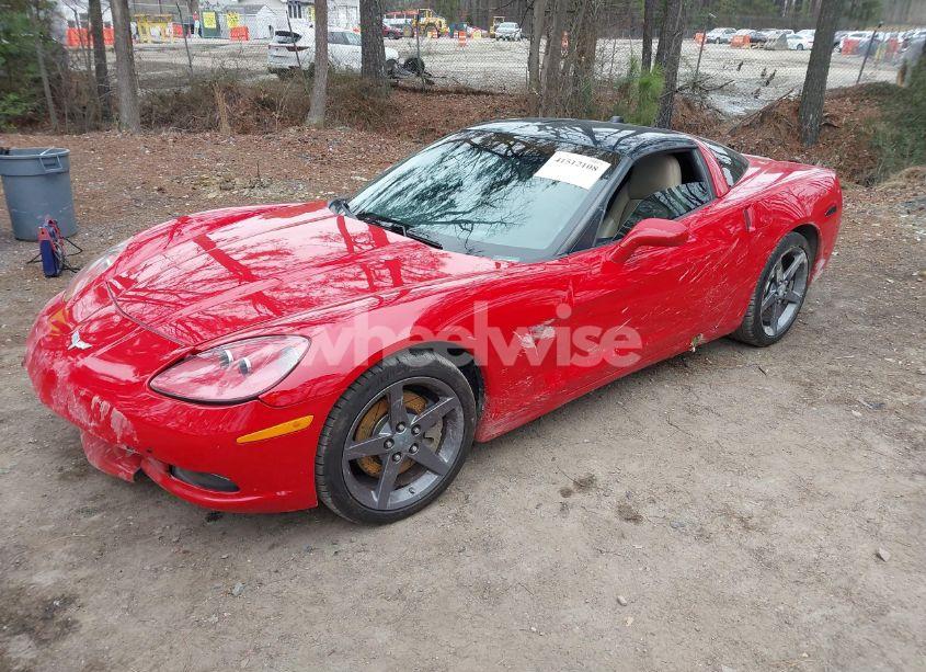 Photo 2 of 2005 Chevrolet Corvette N/A (VIN 1G1YY24U155135527)