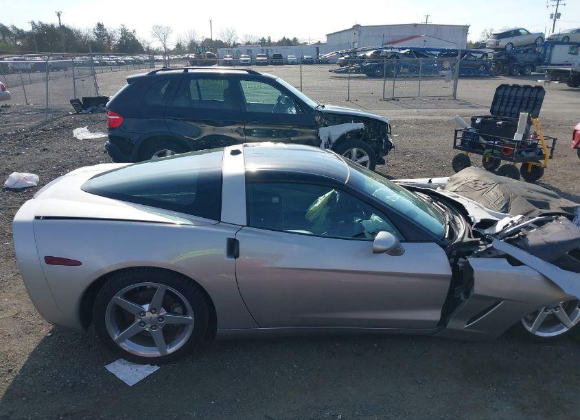 Photo 14 of 2005 Chevrolet Corvette N/A (VIN 1G1YY24U255109678)