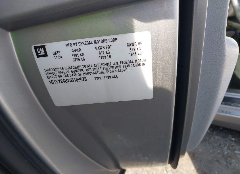 Photo 9 of 2005 Chevrolet Corvette N/A (VIN 1G1YY24U255109678)