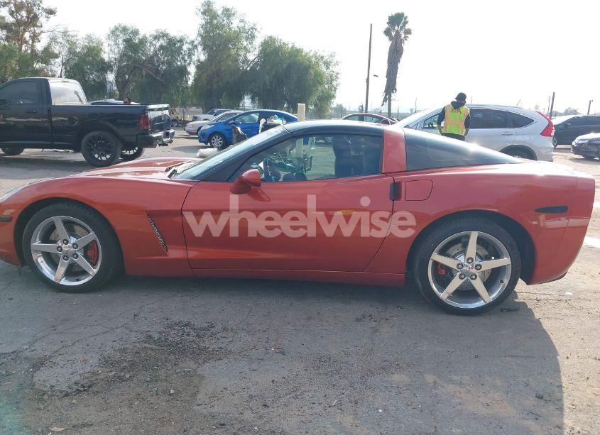 Photo 15 of 2005 Chevrolet Corvette N/A (VIN 1G1YY24U255114251)