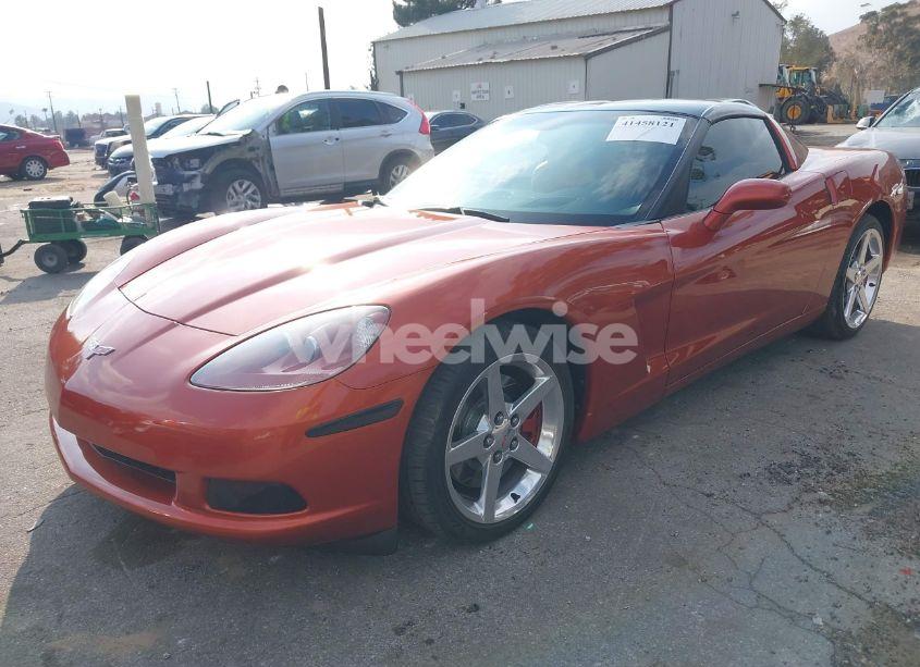 Photo 2 of 2005 Chevrolet Corvette N/A (VIN 1G1YY24U255114251)