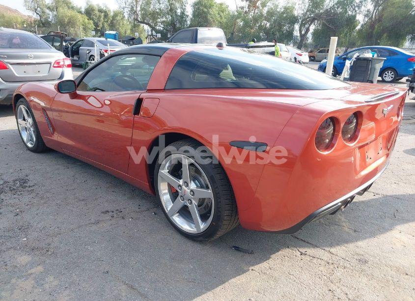 Photo 3 of 2005 Chevrolet Corvette N/A (VIN 1G1YY24U255114251)