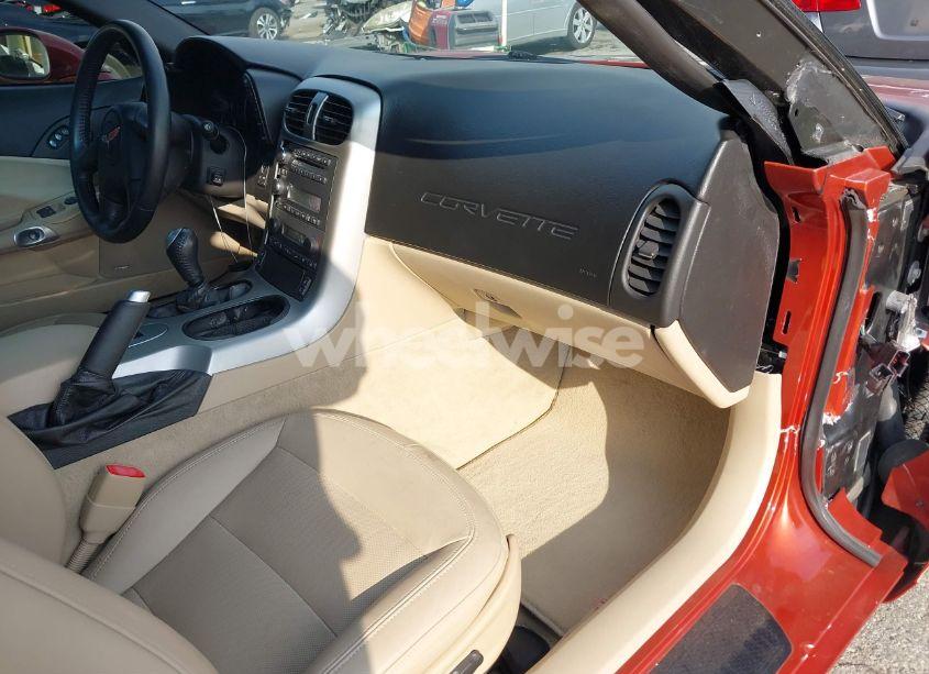 Photo 5 of 2005 Chevrolet Corvette N/A (VIN 1G1YY24U255114251)